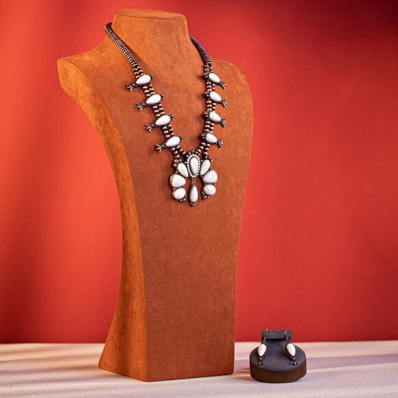 Rustic Couture's Western Jewelry Set for Women Cowgirl Vintage Western Necklace - Picture 2 of 7